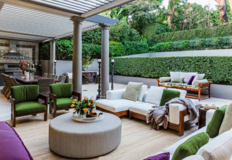 outdoor lounge area design
